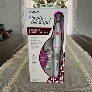 VIVITAR SIMPLY BEAUTIFUL PORTABLE 5-PC. ATTACHMENT HEAD MANICURE SET & POUCH